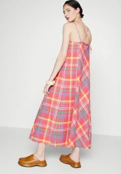 MAX&Co. DISCESA - Day Dress - Coral -Max & Co.Sales 1add9fe22be04b4d85bfd33b700bb442