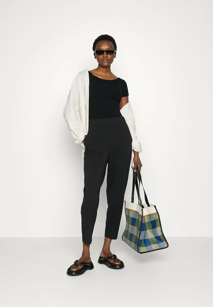 DANZANTE - Print T-shirt - black MAX&Co. DANZANTE - Print T-shirt - Black -Max & Co.Sales 28d270e70fb04f8db4dcf4be8e189576