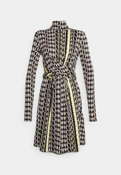 MAX&Co. COSMICO - Day Dress - Black Pattern 6 MAX&Co. COSMICO - Day Dress - Black Pattern -Max & Co.Sales 459c5ff17baa444b9ac063b0f6c4fa59