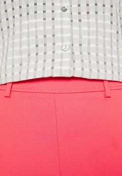 MAX&Co. SACCO - Trousers - Red 8 MAX&Co. SACCO - Trousers - Red -Max & Co.Sales 4d2342b75db2480baec62db90d0df563