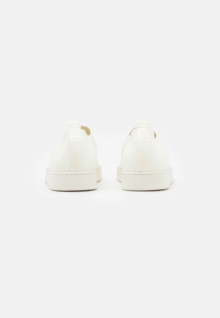 OYA - Slip-ons - ivory MAX&Co. OYA - Slip-ons - Ivory -Max & Co.Sales 5177d13ddfe249f6a3c1509add6524e9