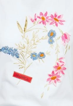 MAX&Co. DANILO - Print T-shirt - Optic White -Max & Co.Sales 565f38b5f3ba4049b7125f84830d3300