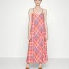 MAX&Co. DISCESA - Day Dress - Coral -Max & Co.Sales 76e28d45962345fbb827402506bf09c8