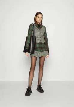 Max & Co.Sales -Max & Co.Sales 88aa36abaf77449ab8313a861e79b9e9