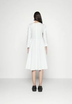 MAX&Co. RIALTO - Day Dress - Optical White -Max & Co.Sales 8b012a4699e34c38abb58915a8cdc669