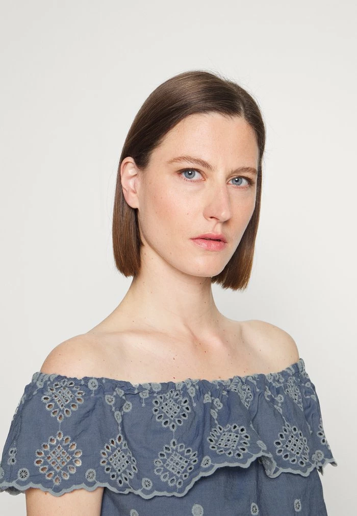 LORETO - Blouse - air force blue MAX&Co. LORETO - Blouse - Air Force Blue -Max & Co.Sales 9fbe5156c5024250945c292e45cd2a76