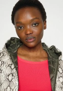 MAX&Co. DANZANTE - Print T-shirt - Coral -Max & Co.Sales a364097527454d499c44b157f089d42a