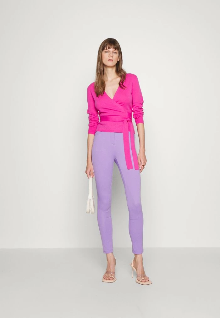 KINGS - Trousers - lilac MAX&Co. KINGS - Trousers - Lilac -Max & Co.Sales a569ef0cbe884e01b7b4e74834ecf015