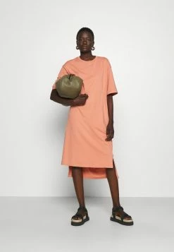 Max & Co.Sales -Max & Co.Sales b66f8aa7d1f44d739e769f9e1f2c3a60