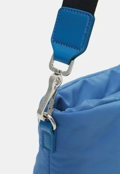 MAX&Co. PILLOWXS BORSA - Across Body Bag - Azzurro -Max & Co.Sales b8298cf434e24c72a05a7b5113384bad