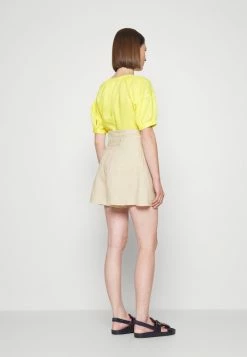 MAX&Co. PISTOIA - Shorts - Sand -Max & Co.Sales b927f3a330d84c269e45d6b1add72863