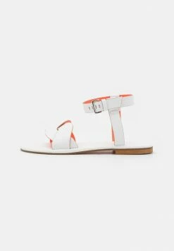 MAX&Co. FLUTE - Sandals - White