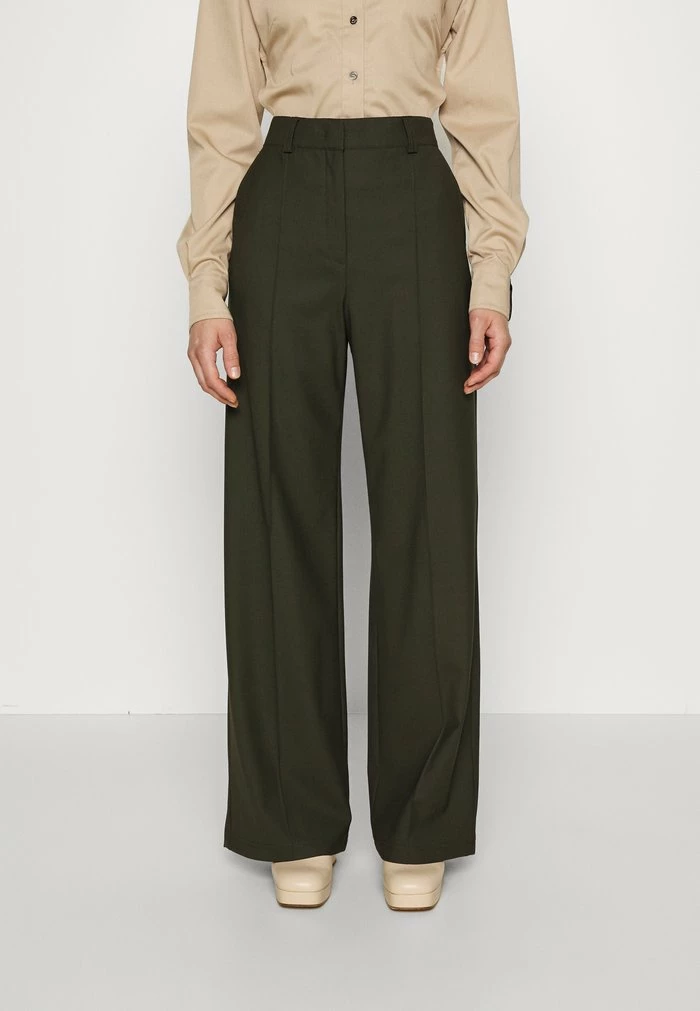 DERRYSH - Trousers - khaki green MAX&Co. DERRYSH - Trousers - Khaki Green -Max & Co.Sales bfae55d25cec450faa0082b6a74ed517