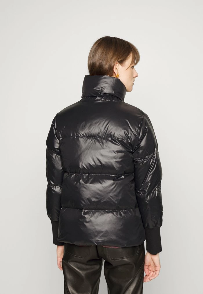 BOZZOLO - Down jacket - black MAX&Co. BOZZOLO - Down Jacket - Black -Max & Co.Sales d8b448f8a4cf4f31be6bb3f55f5ea4bd