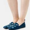 MAX&Co. HALL - Slip-ons - Blu 2 MAX&Co. HALL - Slip-ons - Blu -Max & Co.Sales da7886353ae34c788c7208d8b6905197