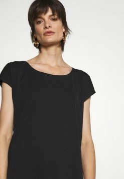 MAX&Co. MALDIVE - Basic T-shirt - Black 6 MAX&Co. MALDIVE - Basic T-shirt - Black -Max & Co.Sales df2eedd1fd3a41d69b453764c8267c70